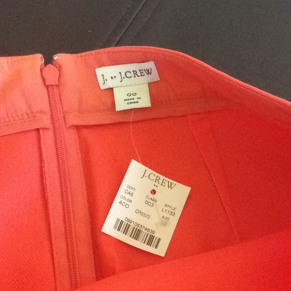 NWT J Crew scalloped pencil skirt - Picture 2 of 2